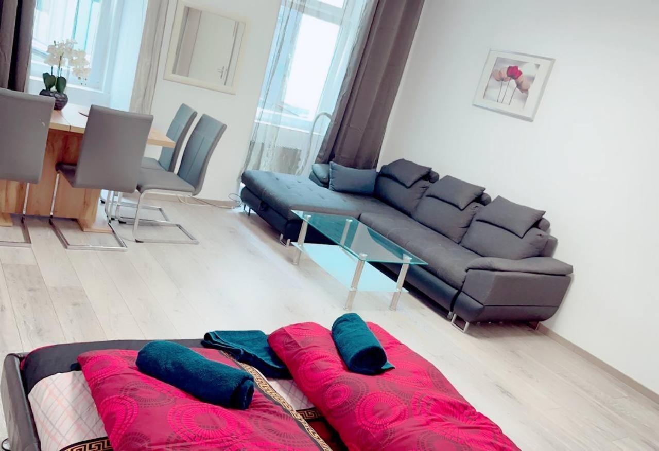 X Aug 2024 Comfort Apartment 5P Af Wenen Buitenkant foto